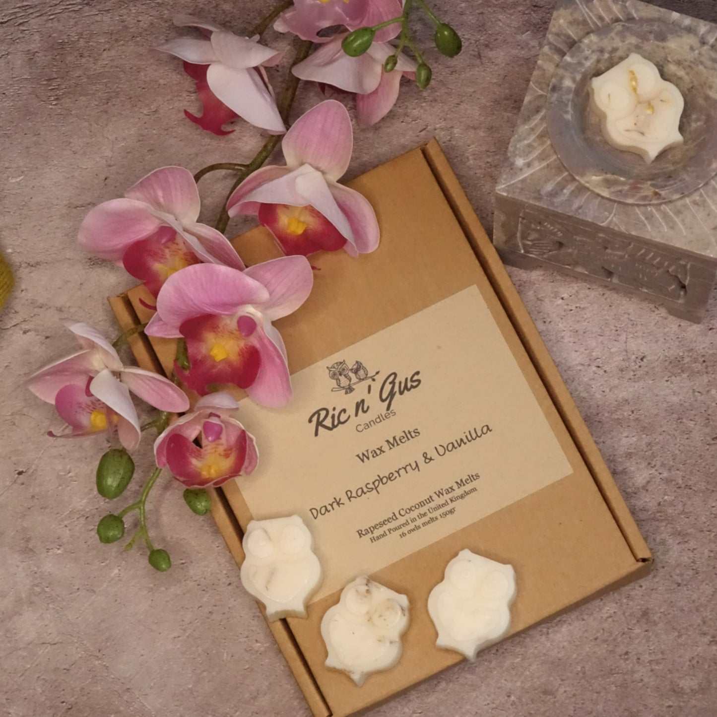 natural highly scented wax melts ric n'gus candles dark raspberry and vanilla 1